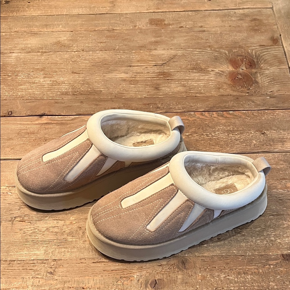 Ugg Tazz Sun Wave Slipper